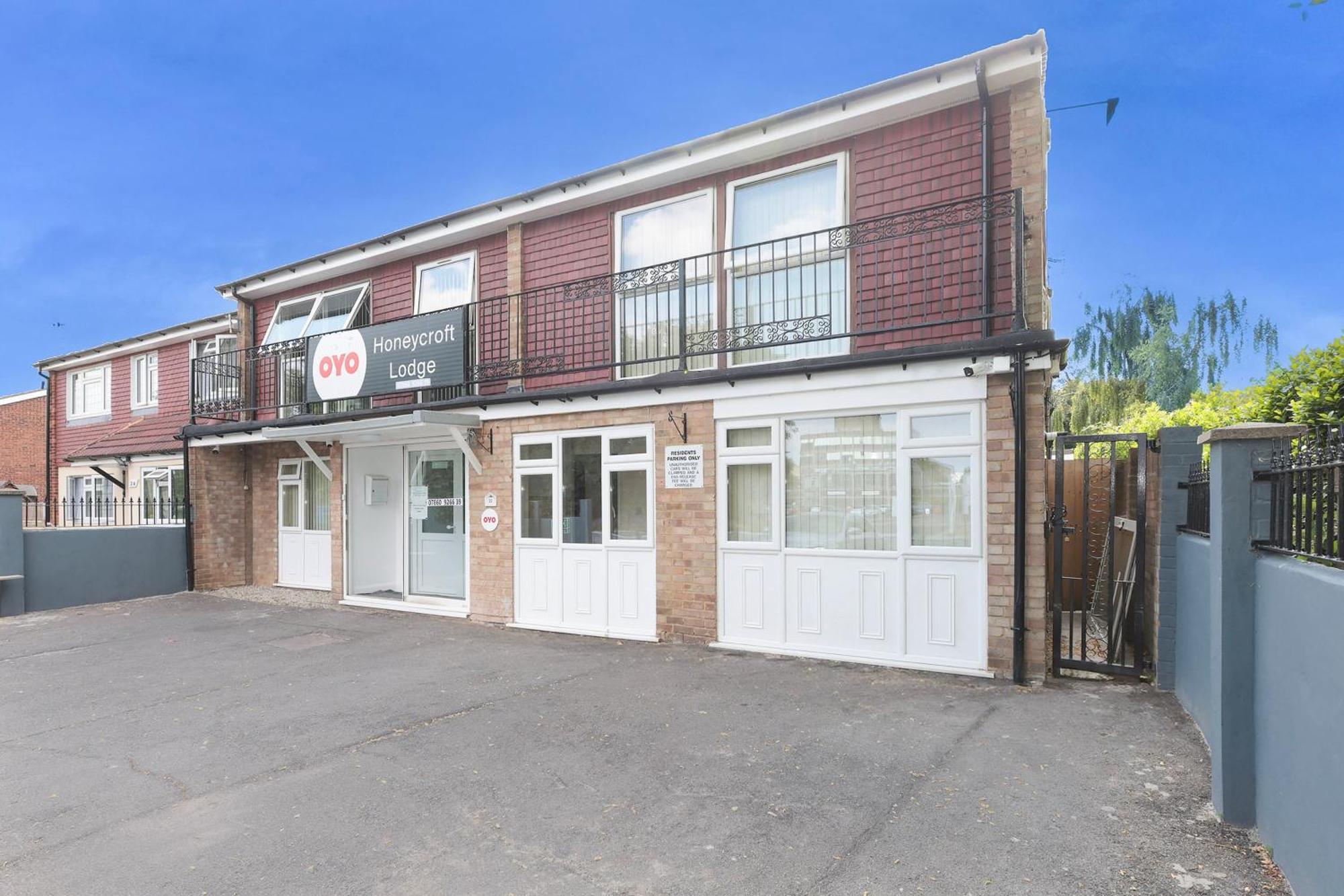 Oyo Honeycroft Lodge Uxbridge Esterno foto