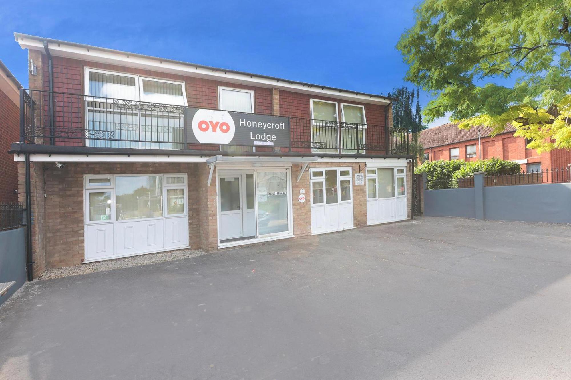 Oyo Honeycroft Lodge Uxbridge Esterno foto